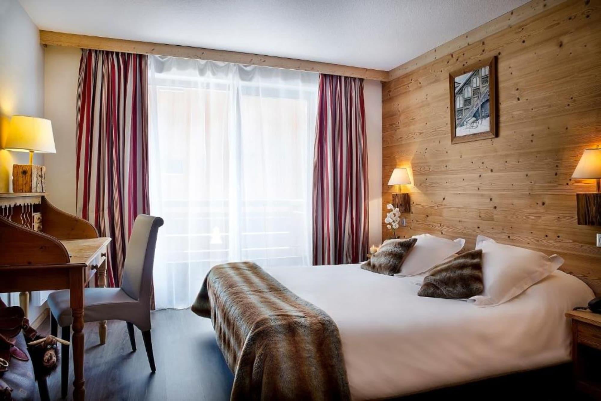 Hotel Alpen Roc لا كلوساز المظهر الخارجي الصورة