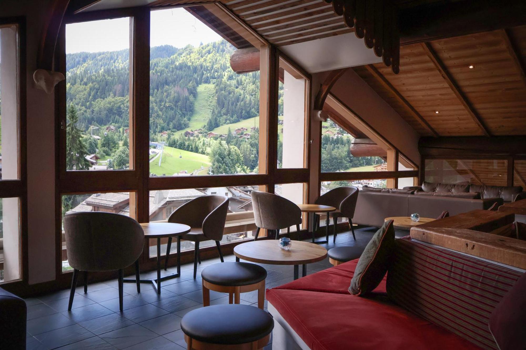 Hotel Alpen Roc لا كلوساز المظهر الخارجي الصورة